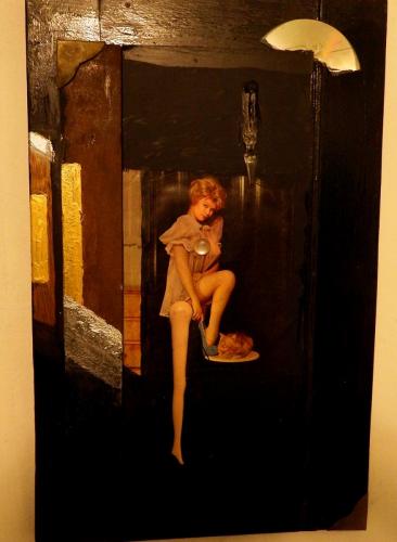 LA CHICA DEL GATITO PELIRROJO